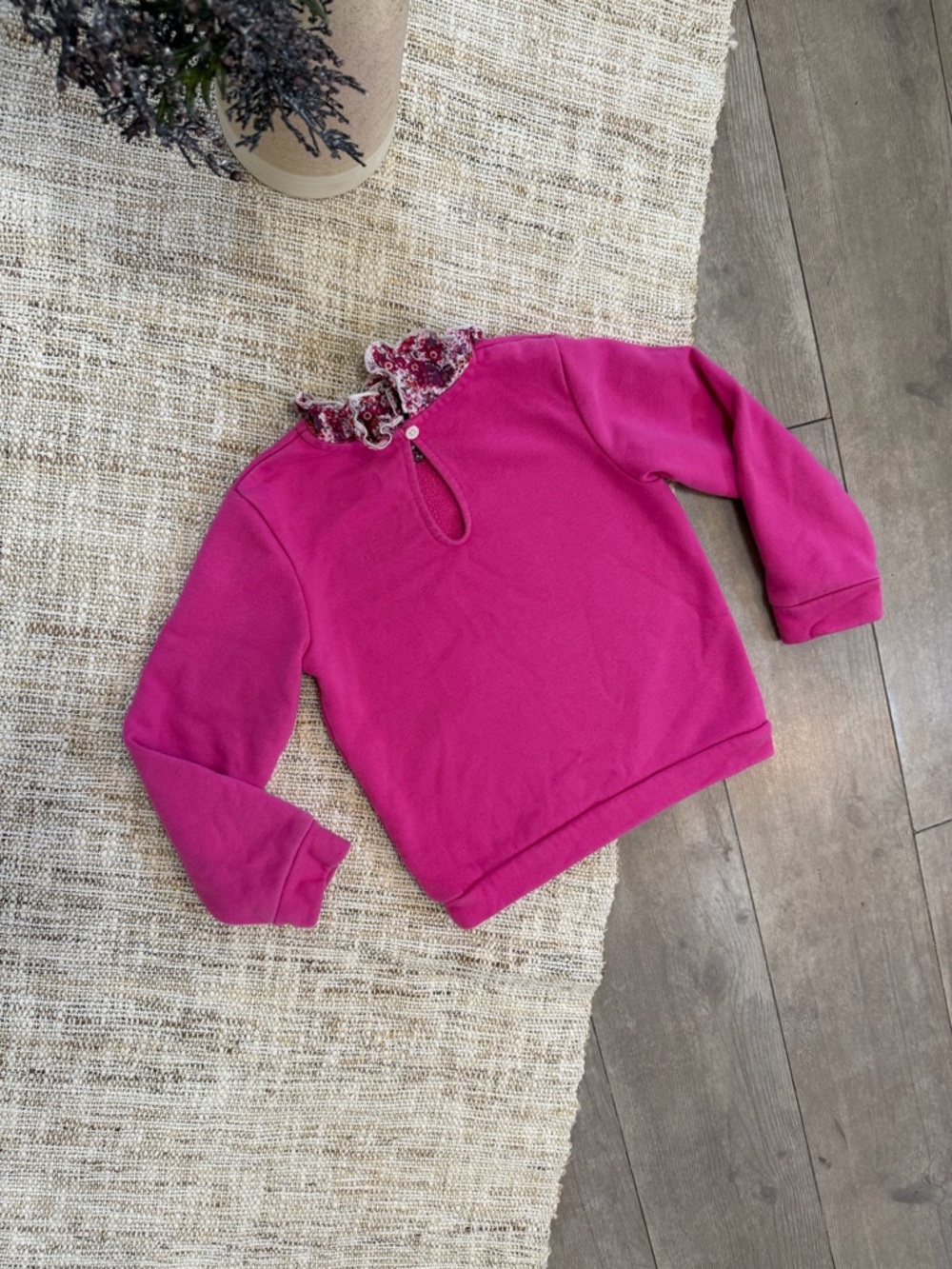 Garanimals Hot Pink Paris Pullover with Floral Ruffle Collar Little Girl Sz 5 - Picture 7 of 16
